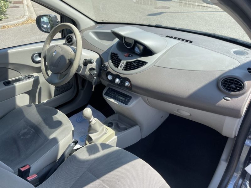 RENAULT TWINGO 2010