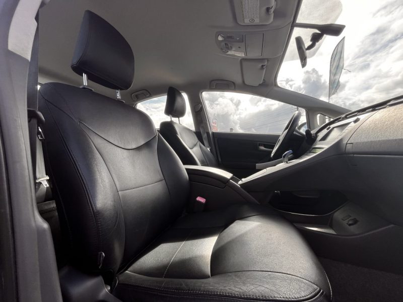 TOYOTA PRIUS 136h Dynamic 17 pouces Cuir 07/2011