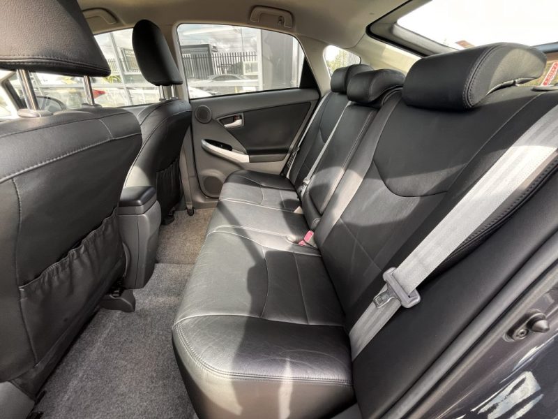 TOYOTA PRIUS 136h Dynamic 17 pouces Cuir 07/2011