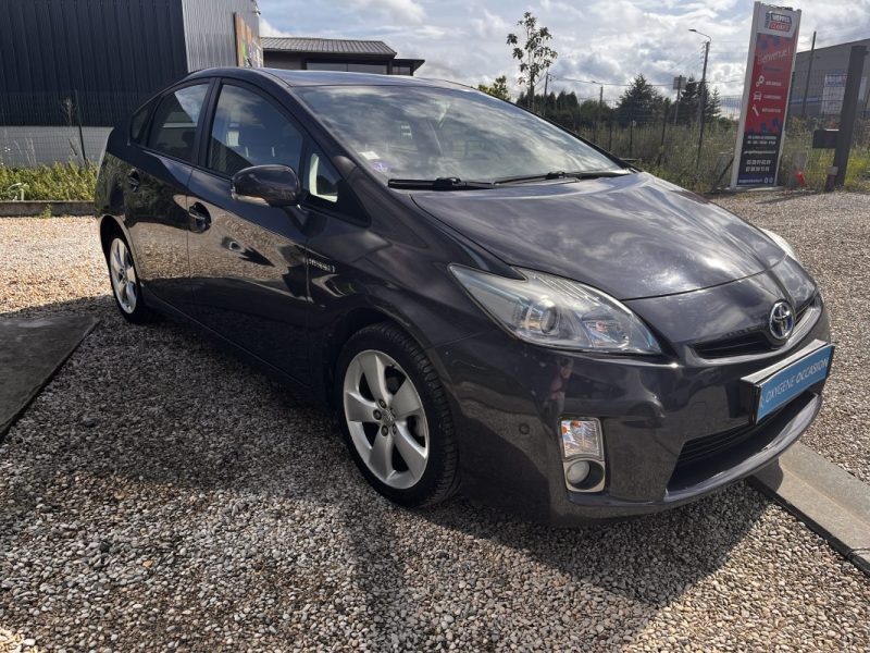 TOYOTA PRIUS 136h Dynamic 17 pouces Cuir 07/2011