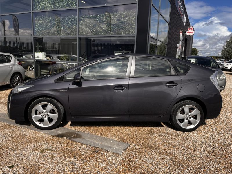 TOYOTA PRIUS 136h Dynamic 17 pouces Cuir 07/2011