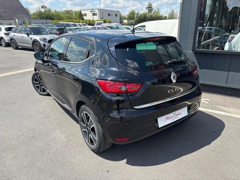 RENAULT CLIO 2015