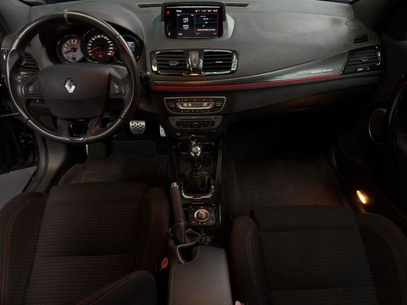 RENAULT MEGANE RS COUPÉ 2.0 TURBO 275 cv