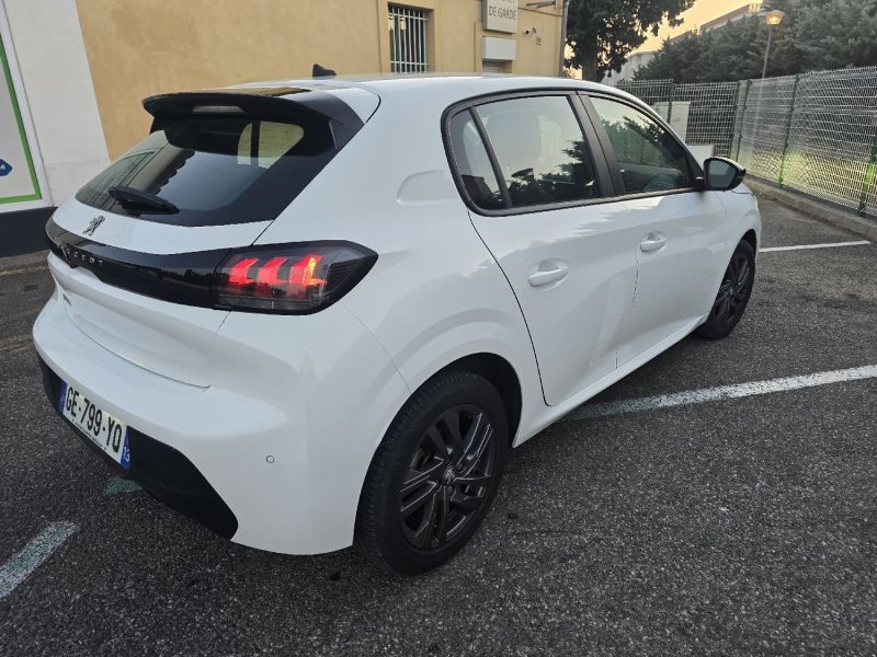 PEUGEOT 208 1.5 blue HDI 100CH gps