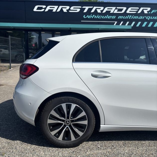 MERCEDES CLASSE A 180d Style Line 8G-DCT CAMERA