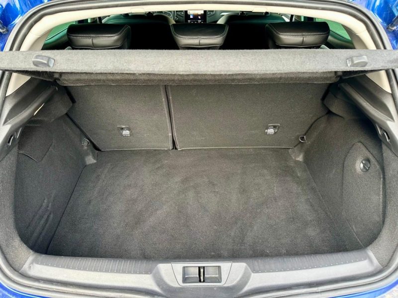 RENAULT MEGANE IV 1.5 Blue dCi 115 INTENS EDC **1ère MAIN**