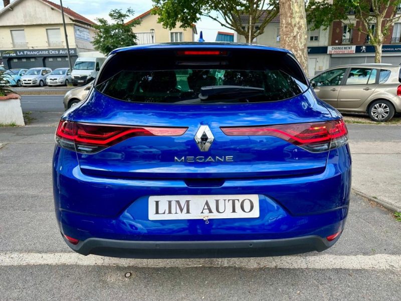 RENAULT MEGANE IV 1.5 Blue dCi 115 INTENS EDC **1ère MAIN**