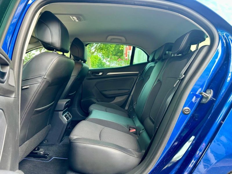 RENAULT MEGANE IV 1.5 Blue dCi 115 INTENS EDC **1ère MAIN**