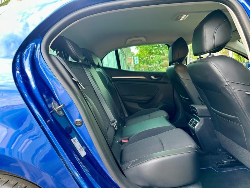 RENAULT MEGANE IV 1.5 Blue dCi 115 INTENS EDC **1ère MAIN**