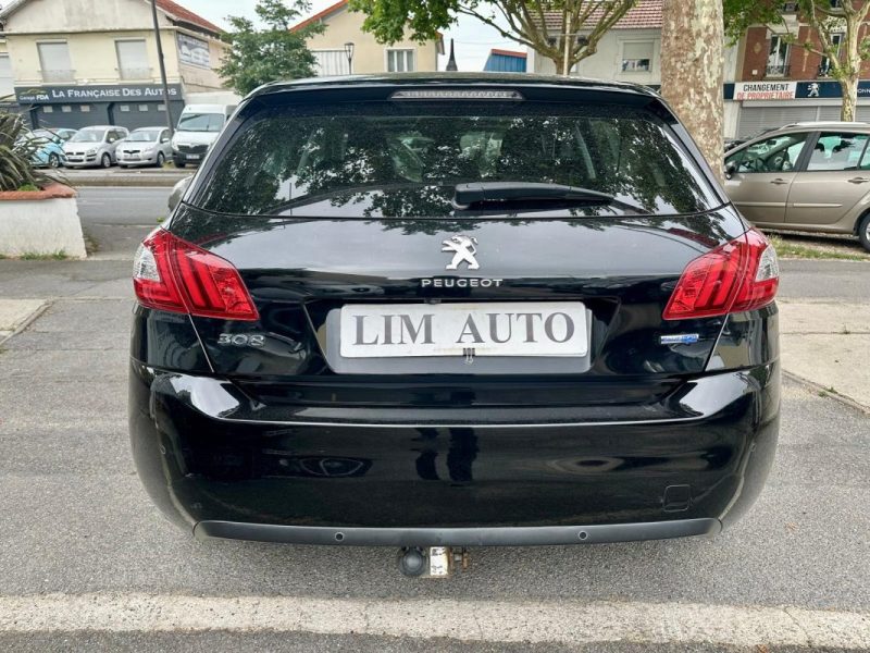 PEUGEOT 308 2015