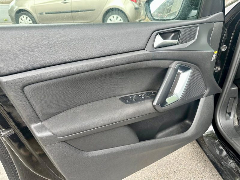 PEUGEOT 308 2.0 BlueHDI 150 FELINE EAT6
