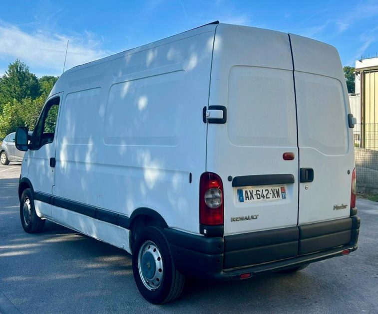 RENAULT MASTER CONFORT L2H2 3.3T 2.5DCI 100cv 2007