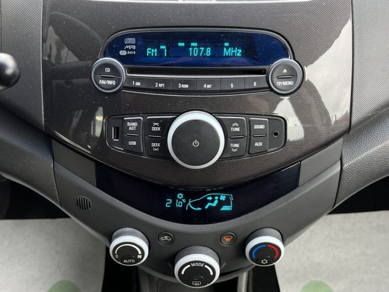 CHEVROLET SPARK LT 1.2 82 Cv 5 PORTES CLIMATISATION BLUETOOTH CRIT AIR 1 - GARANTIE 1 AN
