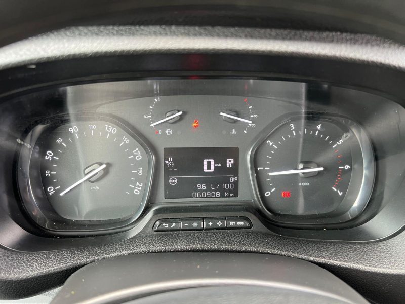 OPEL VIVARO 2.0 BLUEHDI 120 PACK BUSINESS EAT8