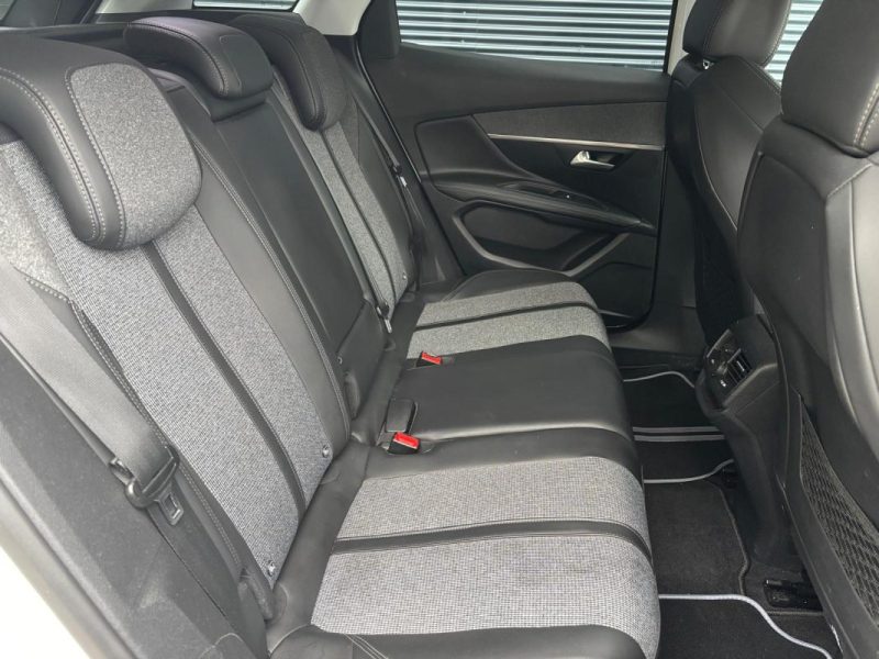 PEUGEOT 3008 1.2 130 ALLURE BUSINESS 