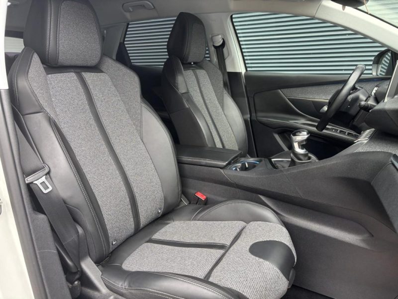 PEUGEOT 3008 1.2 130 ALLURE BUSINESS 