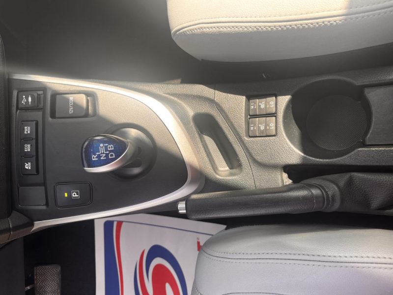 TOYOTA AURIS 136H Style Toit panoramique 01/2014