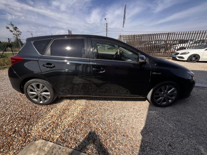 TOYOTA AURIS 136H Style Toit panoramique 01/2014