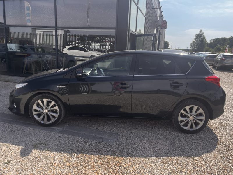 TOYOTA AURIS 136H Style Toit panoramique 01/2014
