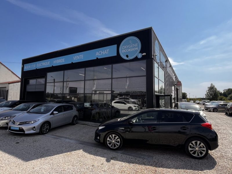 TOYOTA AURIS 136H Style Toit panoramique 01/2014