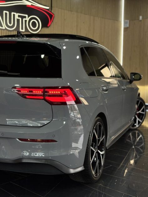 VOLKSWAGEN GOLF 2021