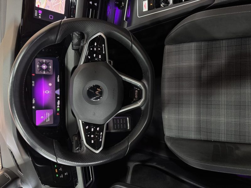 VOLKSWAGEN GOLF 2021