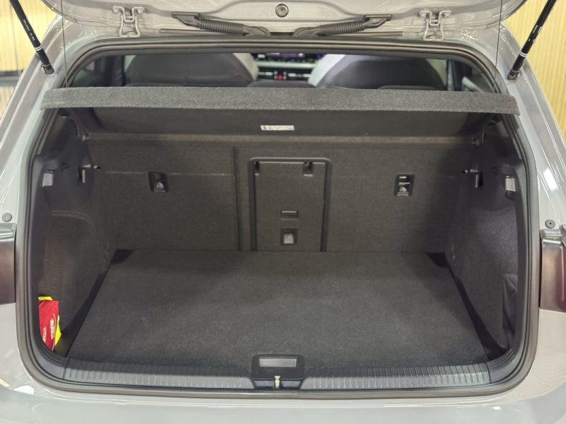 VOLKSWAGEN GOLF 2021