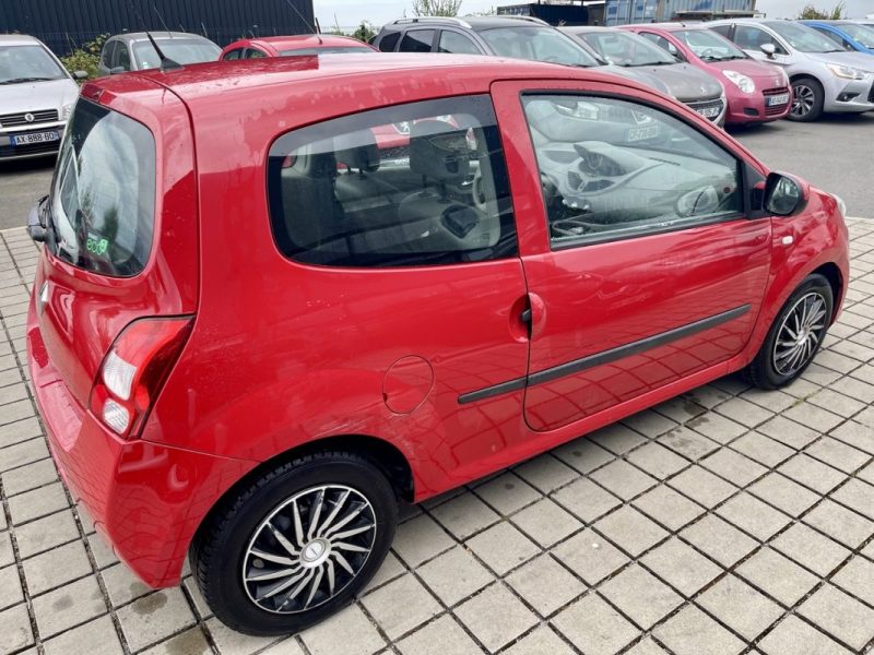 RENAULT TWINGO 1.2i 75 CH 16V 