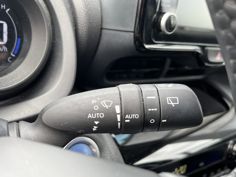 TOYOTA YARIS CROSS 1.5 116h Dynamic Business TVA Récupérable2023