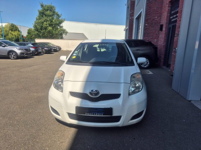 TOYOTA YARIS 2009