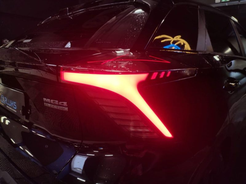 MG MG4 170 CH 51Kwh 2WD STANDARD