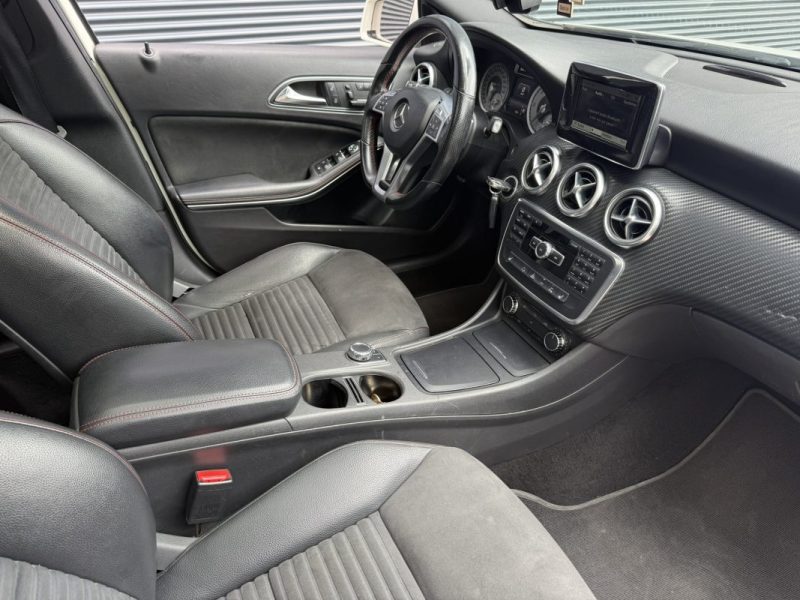 MERCEDES CLASSE A AMG LINE 136cv