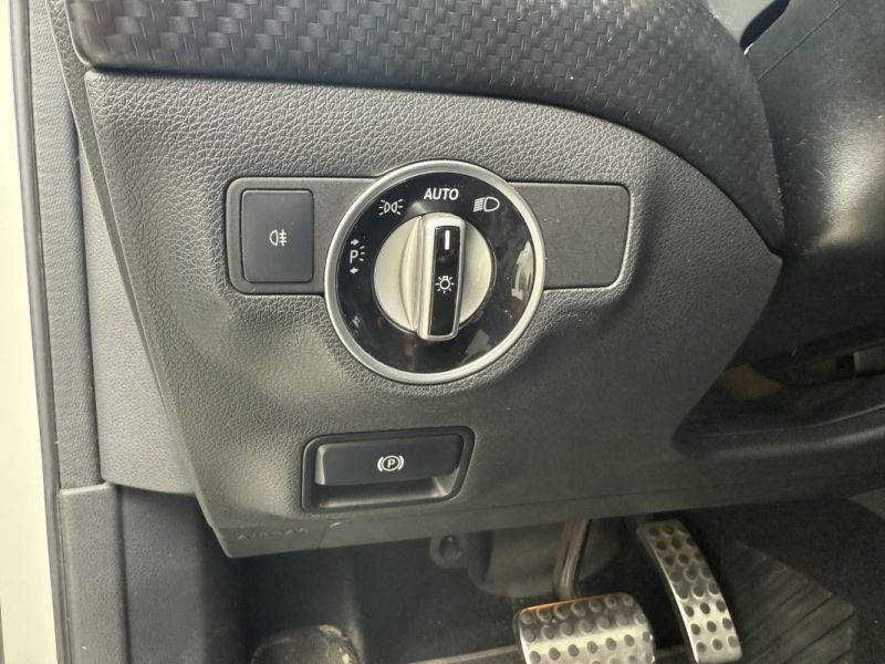 MERCEDES CLASSE A AMG LINE 136cv