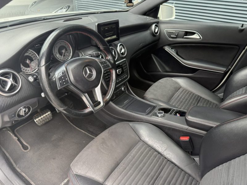 MERCEDES CLASSE A AMG LINE 136cv