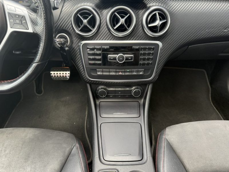 MERCEDES CLASSE A AMG LINE 136cv