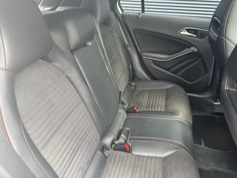 MERCEDES CLASSE A AMG LINE 136cv