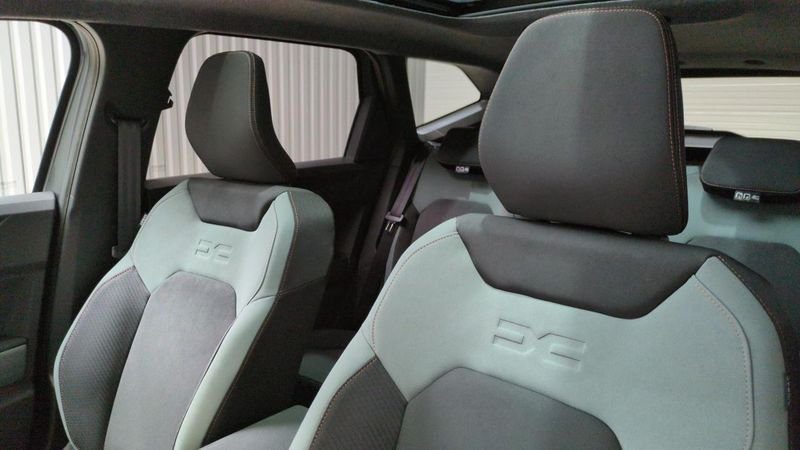Dacia bigster Hybrid 155 4x2 extreme + pack parking + Pack Hiver