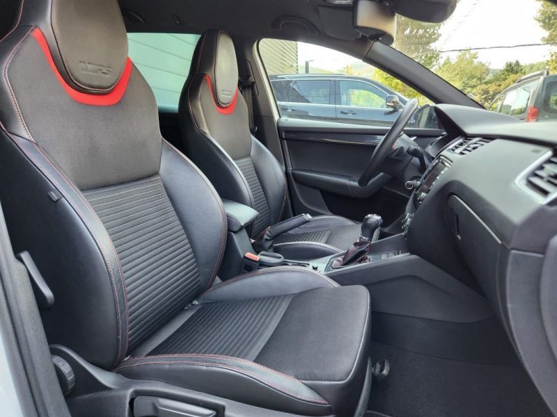 SKODA OCTAVIA COMBI 2.0 TSI 220 RS DSG6*CUIR*GPS