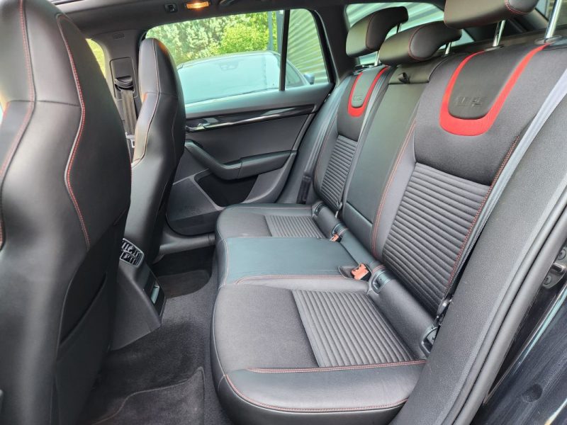 SKODA OCTAVIA 2017 Combi 2.0 TDI Green Tec RS 4x4*CAMERA*ACC*PANO*CUIR*