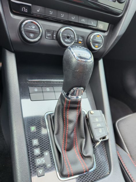 SKODA OCTAVIA 2017 Combi 2.0 TDI Green Tec RS 4x4*CAMERA*ACC*PANO*CUIR*