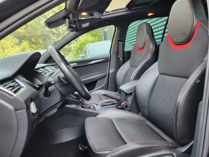 SKODA OCTAVIA 2017 Combi 2.0 TDI Green Tec RS 4x4*CAMERA*ACC*PANO*CUIR*