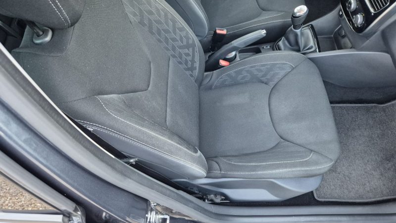 RENAULT CLIO 0.9 TCe 90ch egy Limited 5p