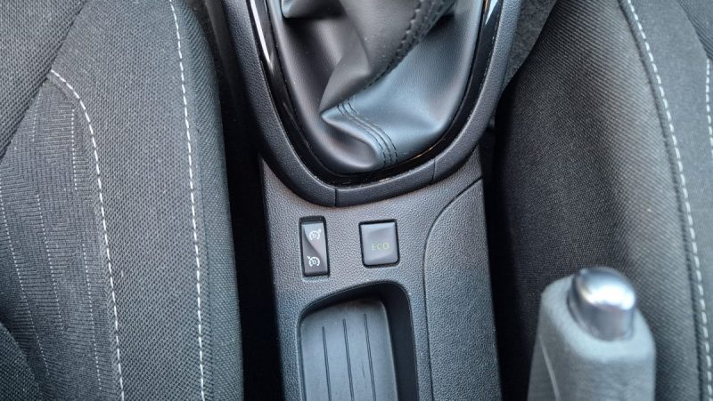 RENAULT CLIO 0.9 TCe 90ch egy Limited 5p