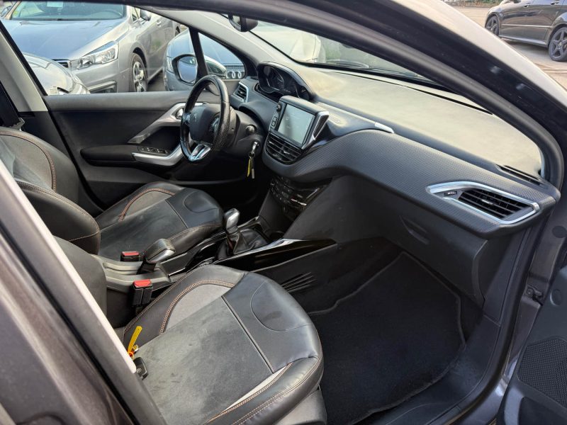 PEUGEOT 2008 2015