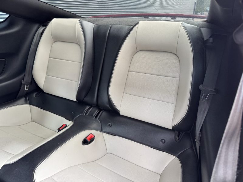 FORD MUSTANG Fastback 2.3 EcoBoost 290 ch - Suivi Complet Ford