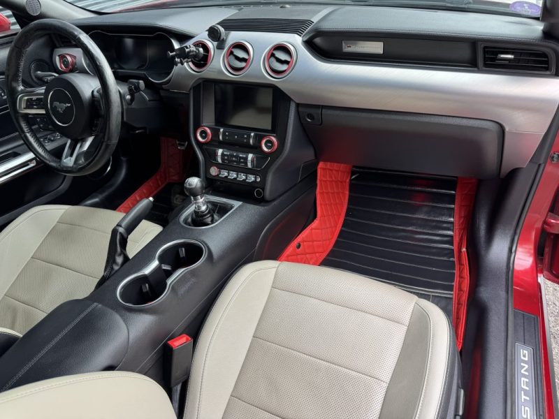 FORD MUSTANG Fastback 2.3 EcoBoost 290 ch - Suivi Complet Ford