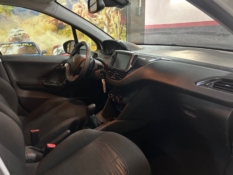 PEUGEOT 208 1.5HDi 100ch 2 PLACES TVA RÉCUPÉRABLE