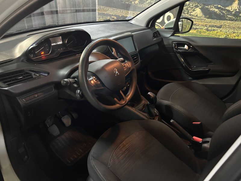 PEUGEOT 208 1.5HDi 100ch 2 PLACES TVA RÉCUPÉRABLE