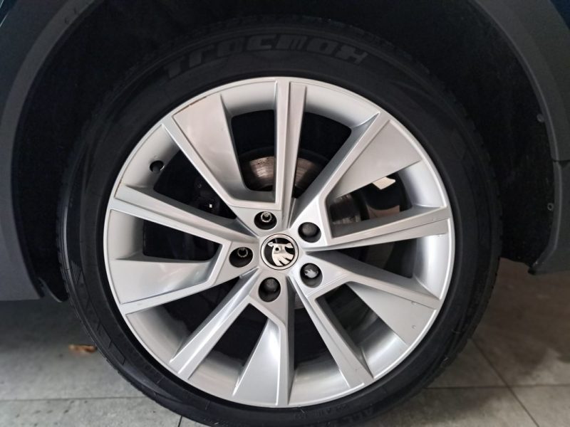 SKODA OCTAVIA SCOUT COMBI 2.0 TDI 200ch 4x4 DSG7 VIRTUAL COCKPIT GPS