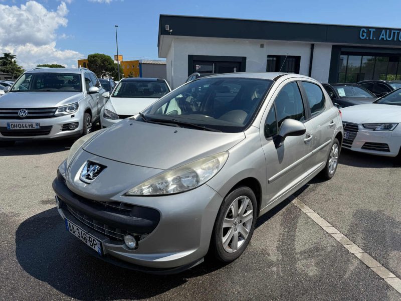 PEUGEOT 207 2009